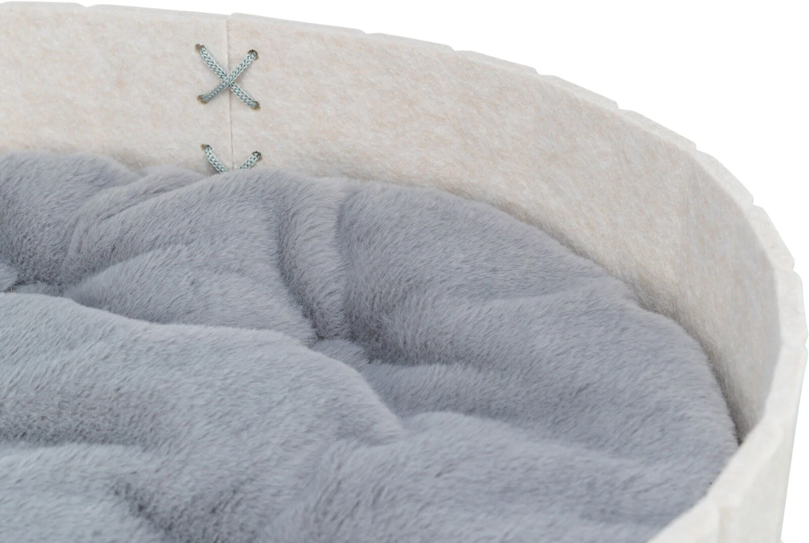 Bett Emelie - Image 3